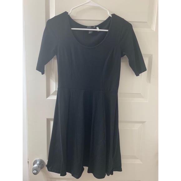 Dress - Picture 1 of 1